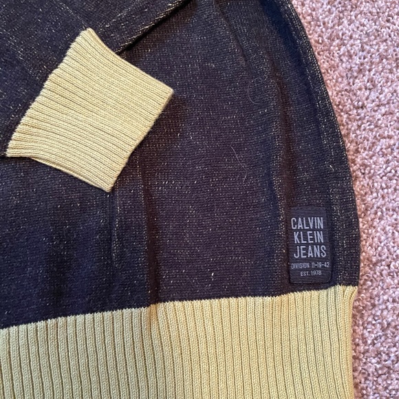 Calvin Klein Jeans Long Sleeve Sweater Black and Green - Picture 4 of 7